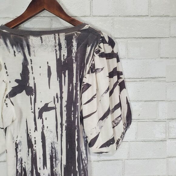 Forever 21 cute bird abstract top - Picture 8 of 13